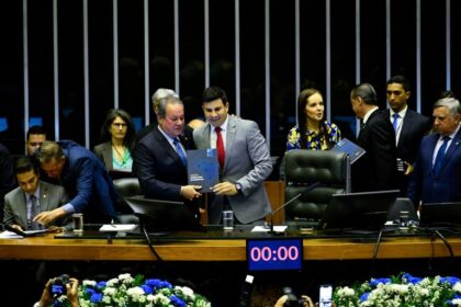 Setor industrial indica prioridades legislativas para o ano em sessão solene do Congresso