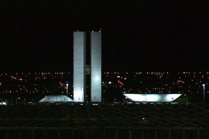 Congresso apaga as luzes neste sábado em apoio ao movimento Hora do Planeta