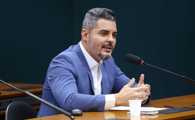 Projeto cria fundo nacional para apoiar crianças com deficiência