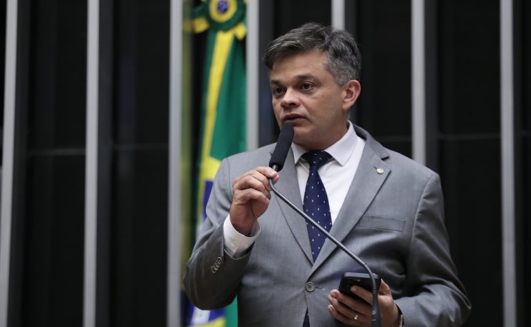 Projeto garante a pessoa com diabetes o direito de monitorar a doença em locais de prova