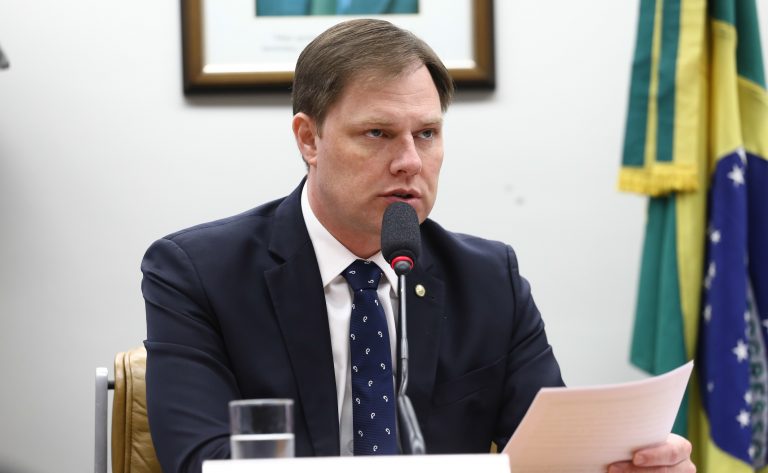 Proposta estabelece regras contra transferência autorizada por vítima de fraude