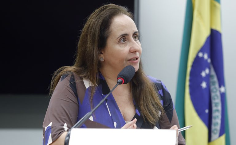 Projeto suspende decreto que mudou competências do Ministério das Comunicações