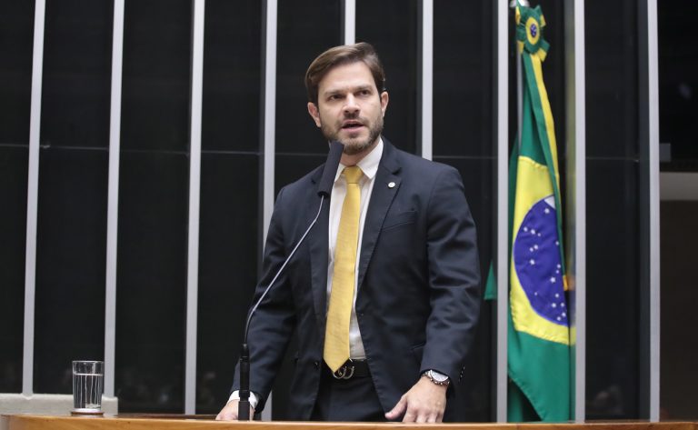 Projeto prevê vacinação gratuita para animais domésticos