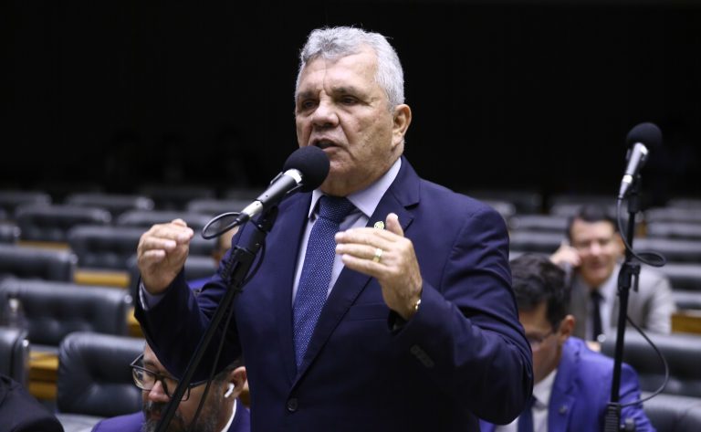 Proposta obriga governo a divulgar lista de beneficiários de incentivos fiscais