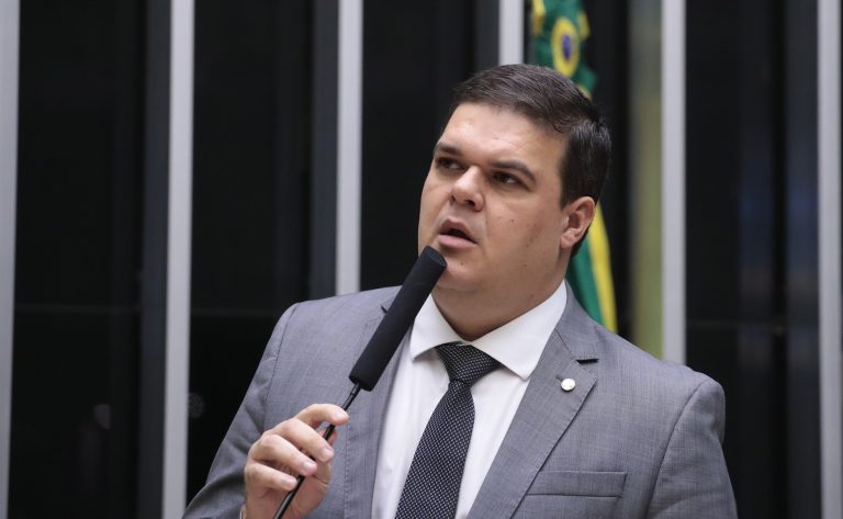 Projeto define condições para o reenquadramento de auxiliares como técnicos de enfermagem
