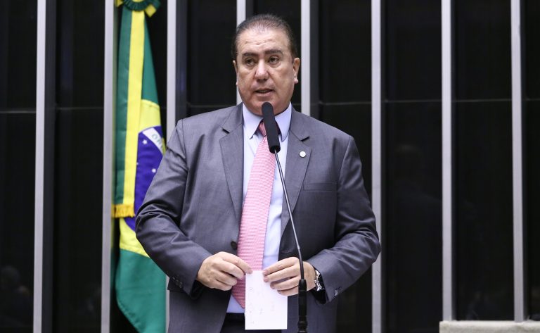 Projeto amplia lista de informações necessárias na carteira de motorista