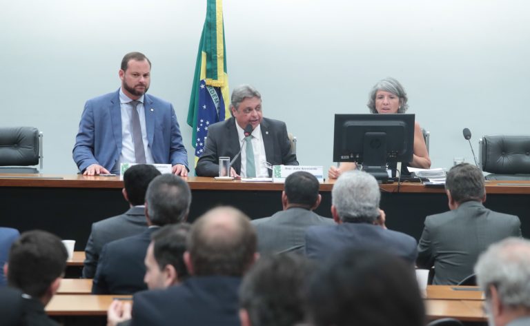 Comissão aprova medidas provisórias com créditos para o Rio Grande do Sul