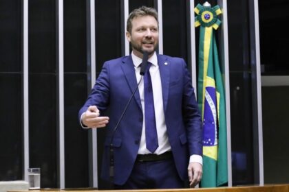 Projeto proíbe nomeação para cargo público de pessoa condenada por descumprir medida protetiva
