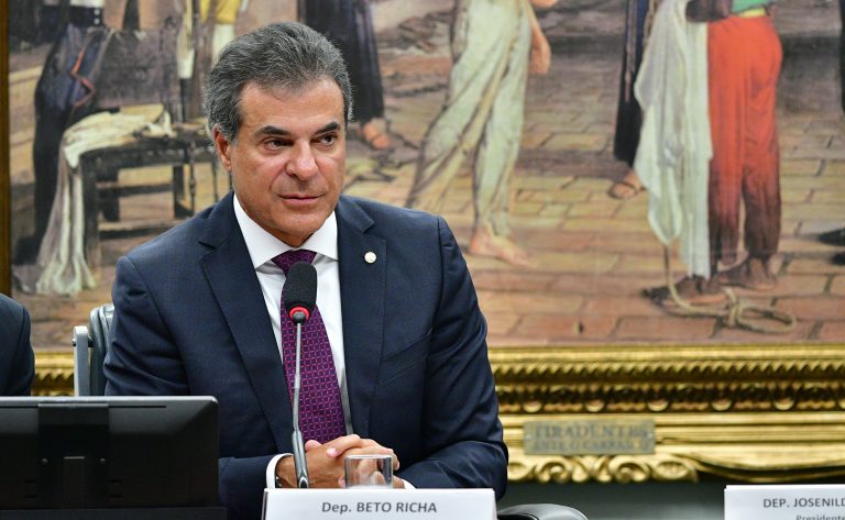 Beto Richa vai presidir a Comissão de Indústria, Comércio e Serviços