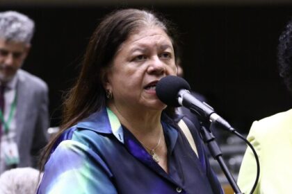 Comissão aprova projeto que cria regras para a triagem auditiva neonatal