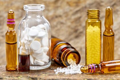 Congresso Nacional ganha iluminação verde neste fim de semana para marcar o Dia da Homeopatia