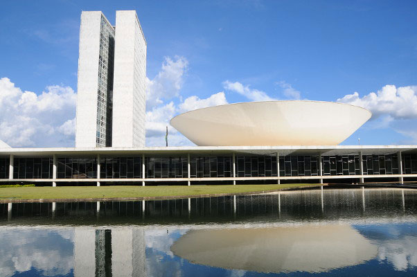 Para oposição, PEC da segurança pública centraliza poderes na União