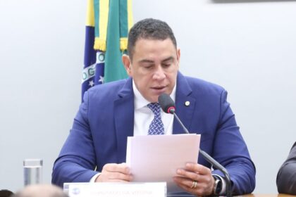 Projeto proíbe empresa com menos de dois anos de atuação de realizar pesquisa eleitoral