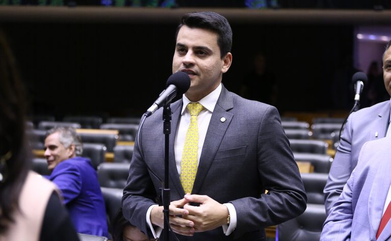 Yury do Paredão é eleito presidente da Comissão de Desenvolvimento Urbano