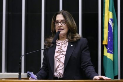 Comissão aprova projeto que torna crime a violência moral contra mulheres
