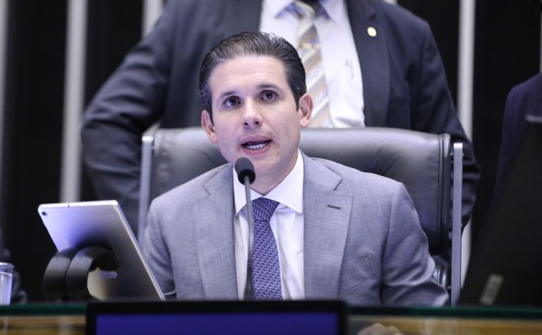 Projeto que prevê medidas contra tarifas de outros países será votado nesta semana, diz Motta