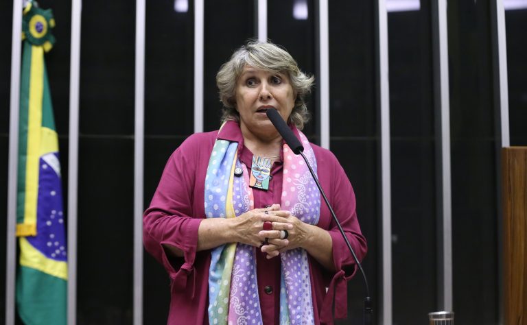 Comissão da Câmara aprova projeto sobre acessibilidade digital de pessoas com deficiência