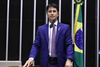 Comissão aprova proposta que detalha papel do cuidador de pessoa com deficiência