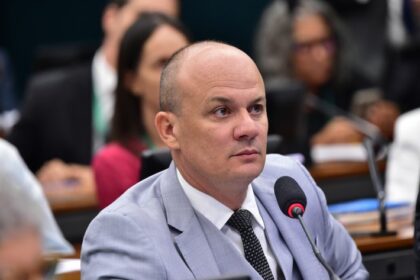 Projeto deixa de punir por motim militar que descumpre ordem sabidamente ilegal
